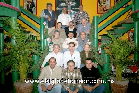 24122008
Antonio Decoya, Enrique Saavedra, Eduardo Mora, Héctor González, Humberto Carmona, Jesús García Meneses, Toño Porras, Jorge Gómez, Jorge Cruz, Arturo Martínez, Víctor Rubio y Francisco Rendón