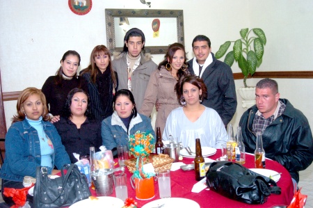 25122008
Karina Martínez, Samanta Carrillo, Juan Rosales, Aracely Luna, Jebel Murillo, Alejandra Ramírez, Claudia Hernández, Alejandra Contreras, Érika Reza y Efraín Uribe