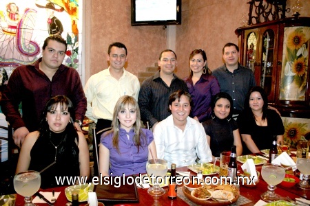 28122008
Susana Esquivel y Rafael Medina; Carlos González y Cynthia de González; José Gutiérrez y Cristina Yáñez; Yazmín Vielma y Arturo; Luis y Ana Rodríguez, y Javier Ávila.