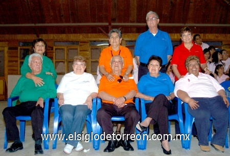 01012009
Los hermanos Frausto, Arturo y Anita, Tomás y Mercedes, Luisa y Guillermo, Clara, Josefina y su sobrina Patricia de León