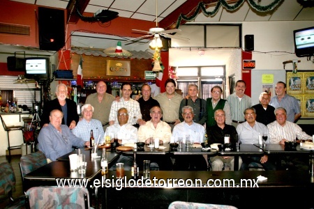 03012009
Ex compañeros de la escuela Carlos Pereyra generación 62