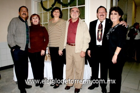 02012009
Enrique Flores, Lupita Flores, Carmen de la Torre, Gerardo de la Torre, Julián Goray y Chayito de Goray