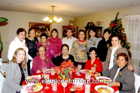 08012009
Reunión navideña de Caritas San Agustín sus integrantes son, Aurorita, Paulina, Lourdes, Alejandra, Rita, Socorro, Olga, Cuquita, Alicia, Dora, Gloria y Susana, las acompaña el Pbro. Pepe Chuy