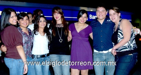 10012009
Denise, América, Diana, Alejandra, Laura, Manolo e Ilse