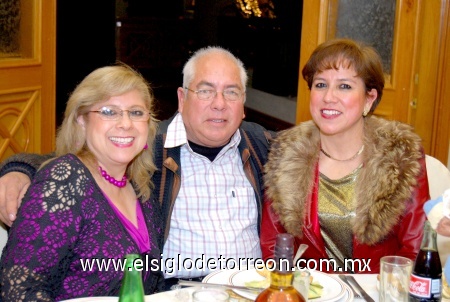 03012009
María Lourdes, Humberto y Silvia Pizarro Mireles