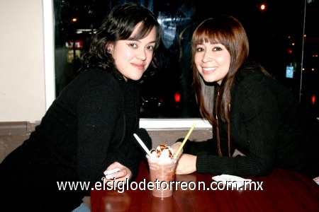10012009
Arlet Karina Rodríguez Rodríguez y Salma  Stephanie González