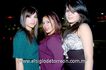 10012009
Bety González, Martha Orozco y Paola Ríos