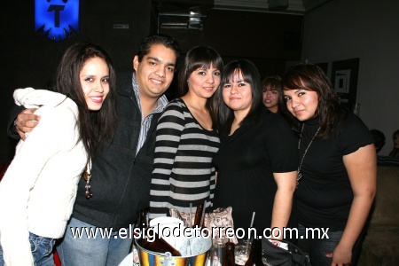 13012008
Adriana Mancha, Óscar Díaz, Pamela García, Alejandra Díaz y Ana Christian.