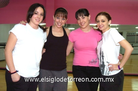 13012008
Valeria, Susu, Marilú y Daniela.