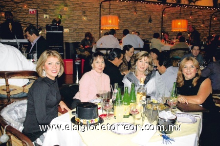Claudia Eguía, Sonia Vázquez, Laura Prado y María Elena de la Fuente.