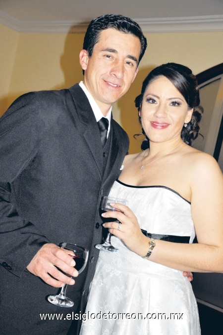 Se unen por lo civil
Oscar Silos y Patricia Zermeño.