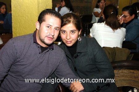 20012009
Marco Burgos y Lorena Viesca.