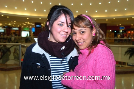 19012009
Gaby Romo Alvarado y Paola Rosas Acosta.