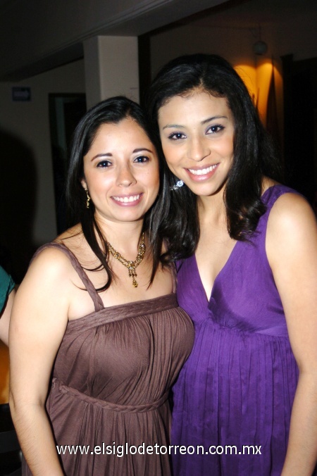 19012009
Lore Gaytán y Liz Hernández.
