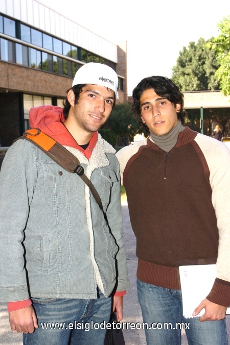 20012009
Benjamín Zurita y Rodrigo Carmona.