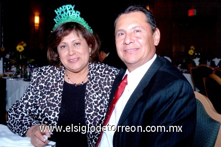 11012009
Tita de Muñoz y Gerardo Muñoz.