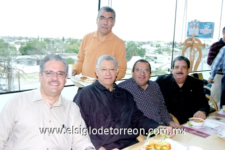 11012009
Alfredo Rojas, Mario Carrillo, Salvador Sánchez, Enrique Macías y Enrique Castillo.