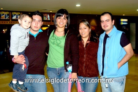 15012009
Beto, Christian, Alejandra, Liz y Mauricio