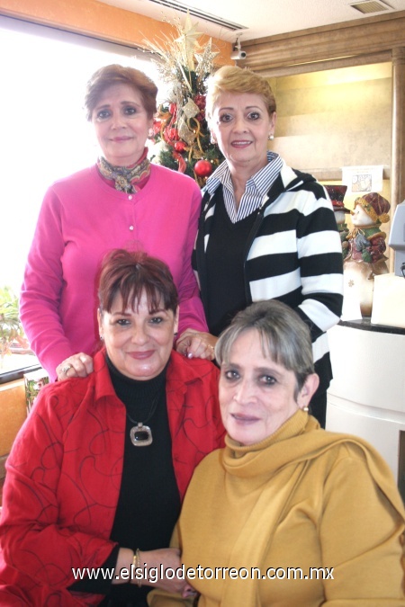 15012009
Patricia Flores de Johnson, Leticia Flores de Morales, Lourdes Flores de Mexsen y Marina Flores Familia León Frausto de Falcón