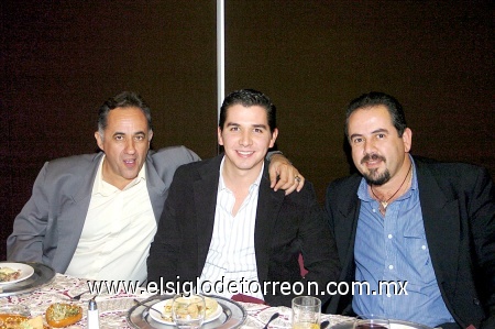 16012009
Adelaido López, Mauricio Cepeda y Omar Giacomán, invitados
