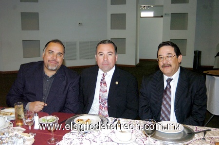 16012009
Gerardo Tueme, Jaime Aguilera y Jorge Cepeda.