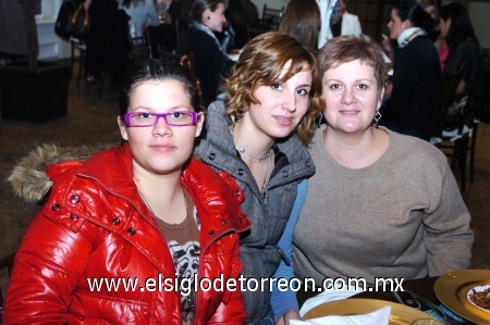 27012009
Alejandra, Adriana Izaguirre y Adriana Montes.
