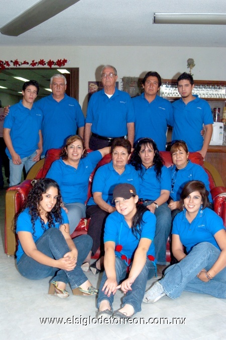 16012009
Familia Jiménez Frausto en reciente festejo