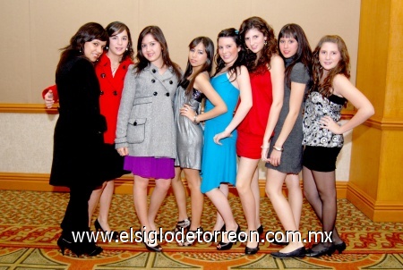 17012009
Isabel Luján, Sofy Saborit, Ana Cecy Lara, Larissa Esquivel, Macarena Aguirre, Luly Marcos, Isabel Lugo y Érika Marcos.