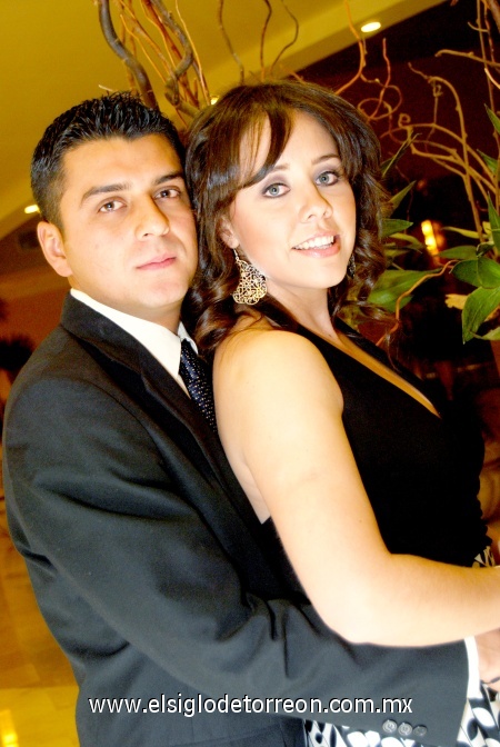 17012009
Héctor López Mojica y Claudia Manzanera.
