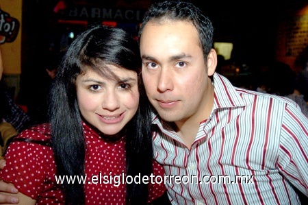 18012009
Indira Luisa Moreno Rayas y Alejandro Soto Álvarez.