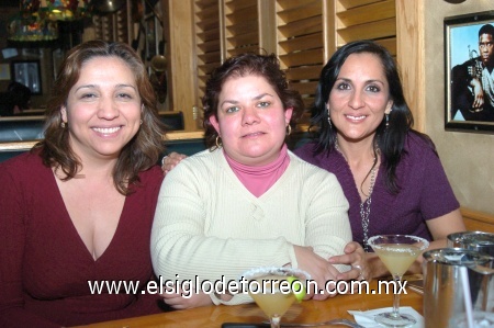 19012009
Graciela Cháirez, Claudia Valenzuela y Julia Muñoz.