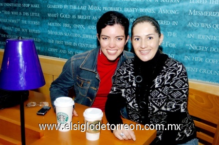 18012009
Ale Montaña y Paty Cerón.