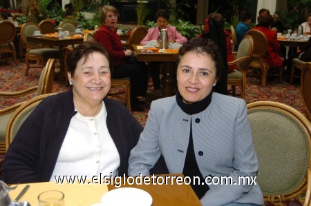 18012009
Lucita de González y Lulú de Zertuche.