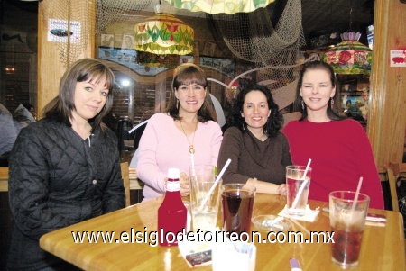 28012009
Blanca Flores, Alma Izaguirre, Gaby Duarte y Ginny Flores, guapas laguneras captadas por la lente de El Siglo de Torreón