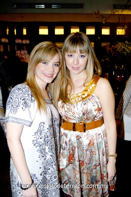 28012009
Mary Tere Martínez y Malena Papadópulos