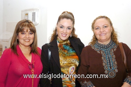 29012009
Umbelinda Iglesias, Tanya Marcos y Hermelinda Iglesias