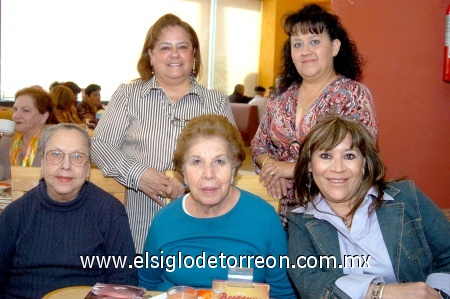31012009
Victoria de Díaz, Hortencia de Albarran, Alicia Pérez, Rosy de Albarran y Sonia de Figueroa