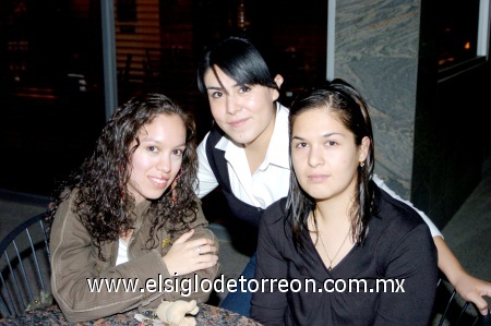 29012009
Graciela Arellano, Cristina Grado y Dulce Faire