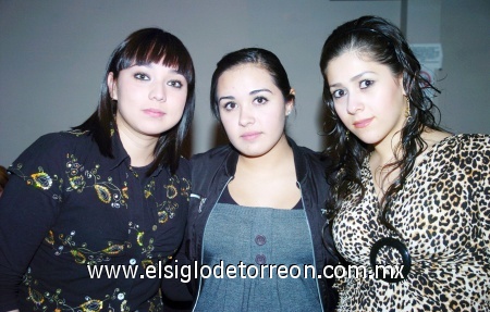 01022009  Fanny Sotomayor, Norma  Vega y Angélica Ramos.
