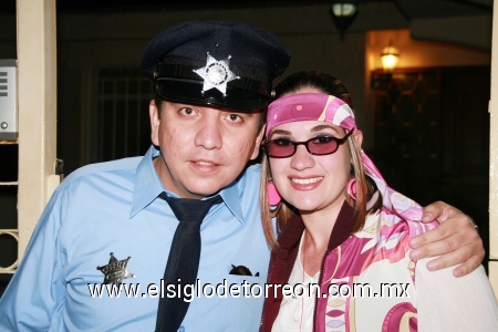 01022009  Jaime Hernández y Marcela Marrero.