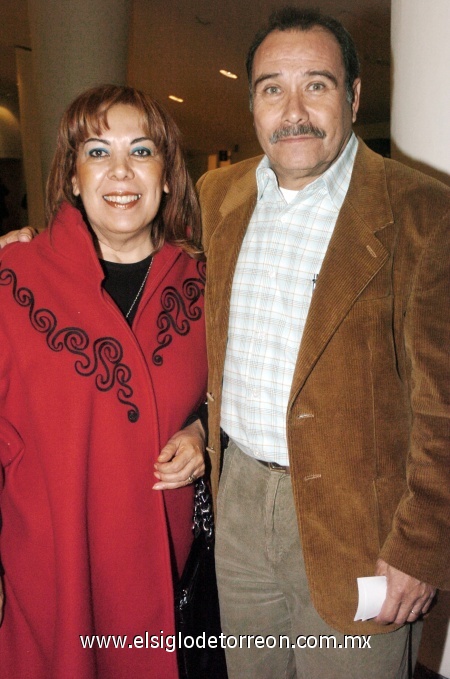 01022009  JESUS HERNANDEZ Y OLY DE HERNANDEZ