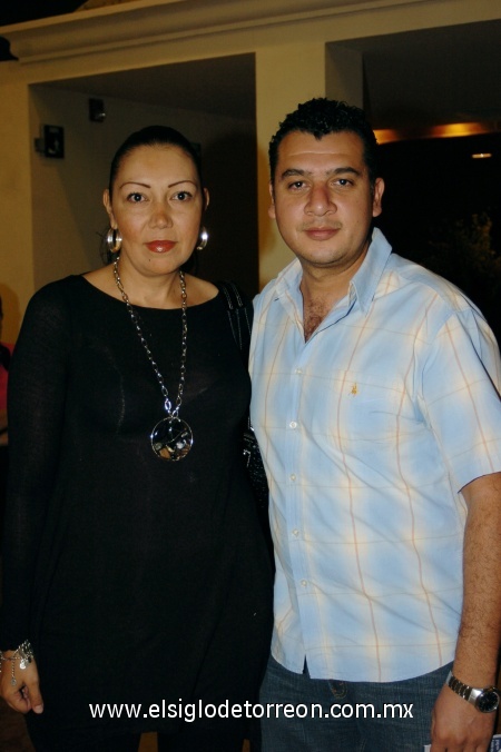 05022009 Adriana Villarreal y Alfredo.