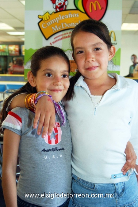 03022009 Daniela Lizeth y María de Lourdes Núñez G.