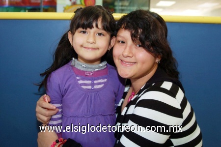 03022009 Luz Areli y Dayani Burciaga.