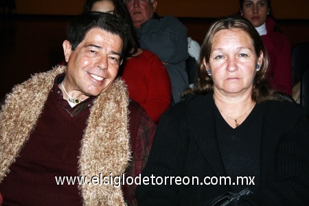 10022009 Gerardo Sotomayor y Wendy Ruiz.