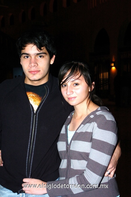 14022009 Raúl Olivares y Cristal Moreno.