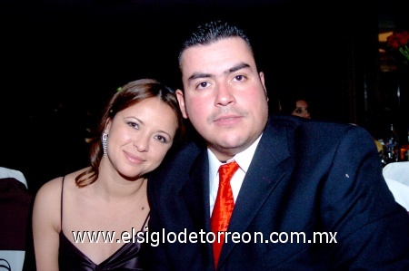 17022009 Nidia Aguilar y Gustavo Mejía, presentes en el banquete.