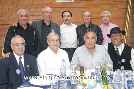 Armando de Pablos, Eduardo Herrera, Fernando Tumoine, Jorge López, Jesús Hernández, Juan Manuel Flores, David Sada, Fernando López y Enrique Salgado
