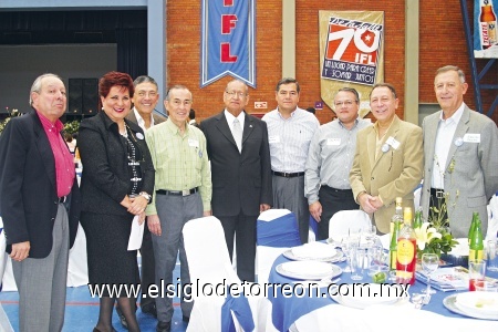Carlos Acosta, Irma de Leiva, Celso Reyes, José Cervantes, Jaime Russek, Oscar Russek, Héctor Cantú y Ramiro Cantú.