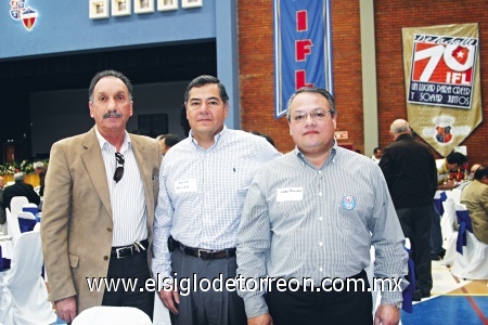 Jorge Garza, Jaime Rusek y Oscar Russek.
